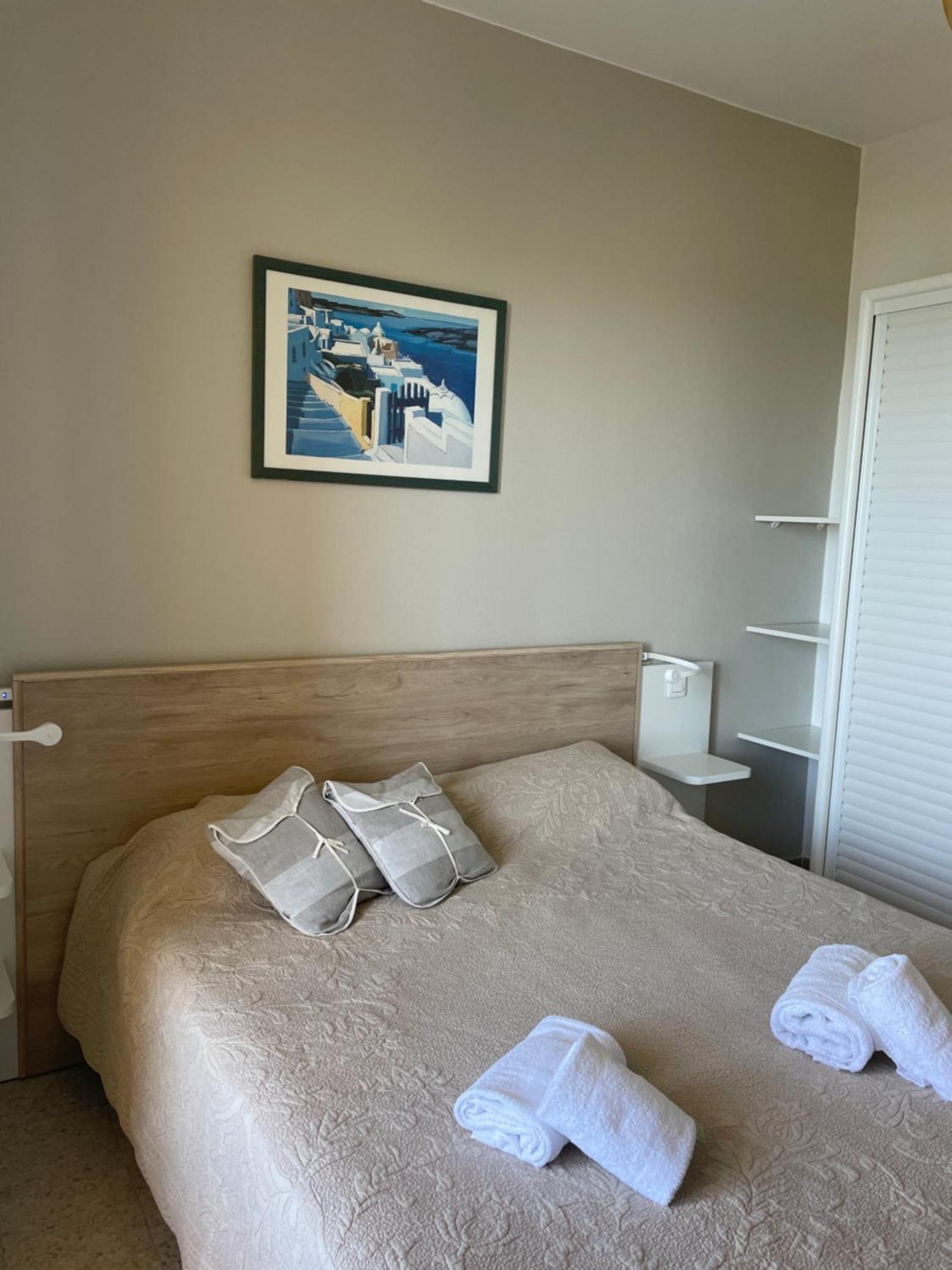 Hotel Thalassa การ์แฌส ภายนอก รูปภาพ