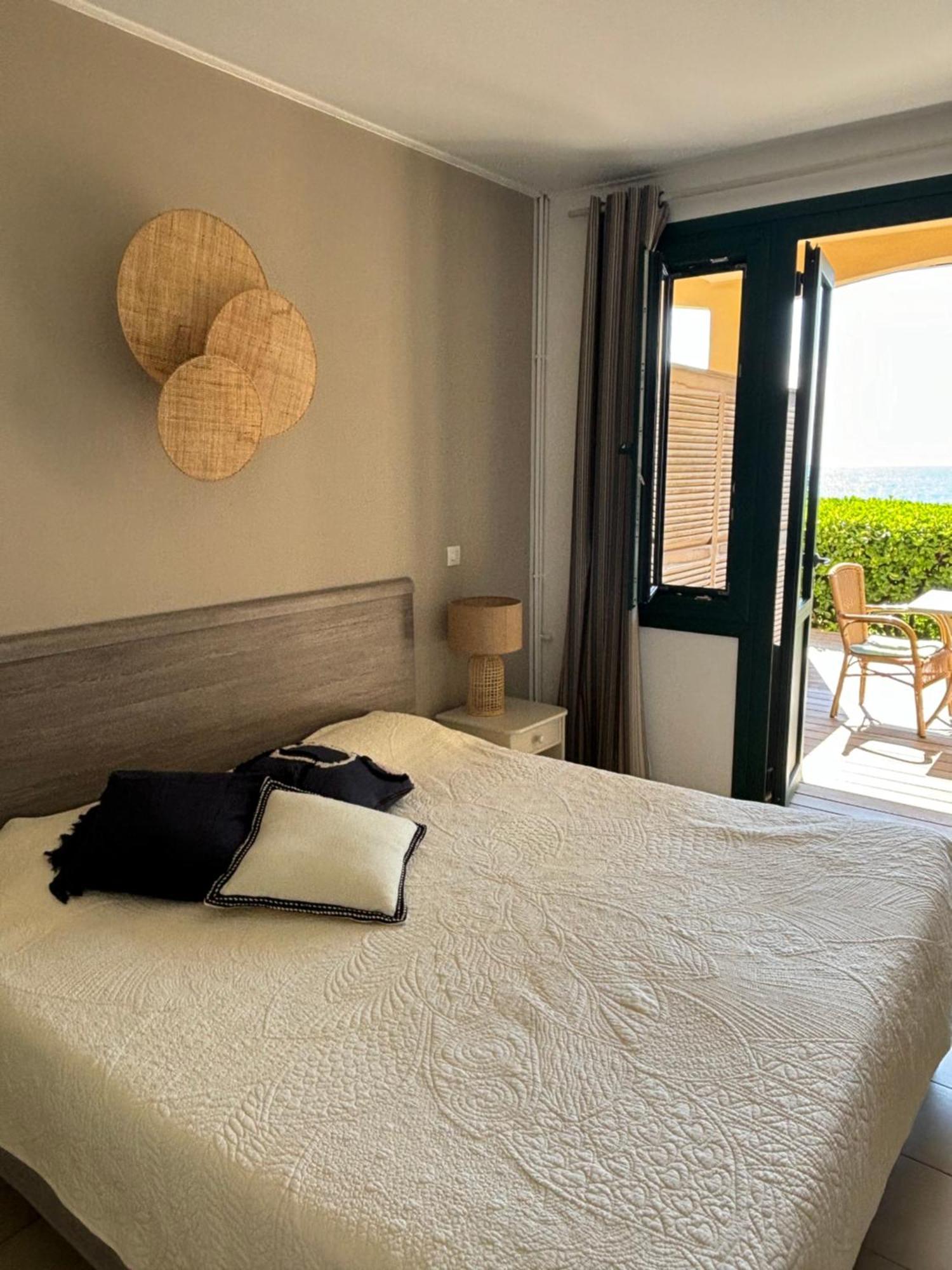 Hotel Thalassa การ์แฌส ภายนอก รูปภาพ